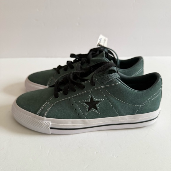 Stylish Green Converse All Star Low Top Women Sneakers size women 7.5 men 5.5 - Picture 2 of 12